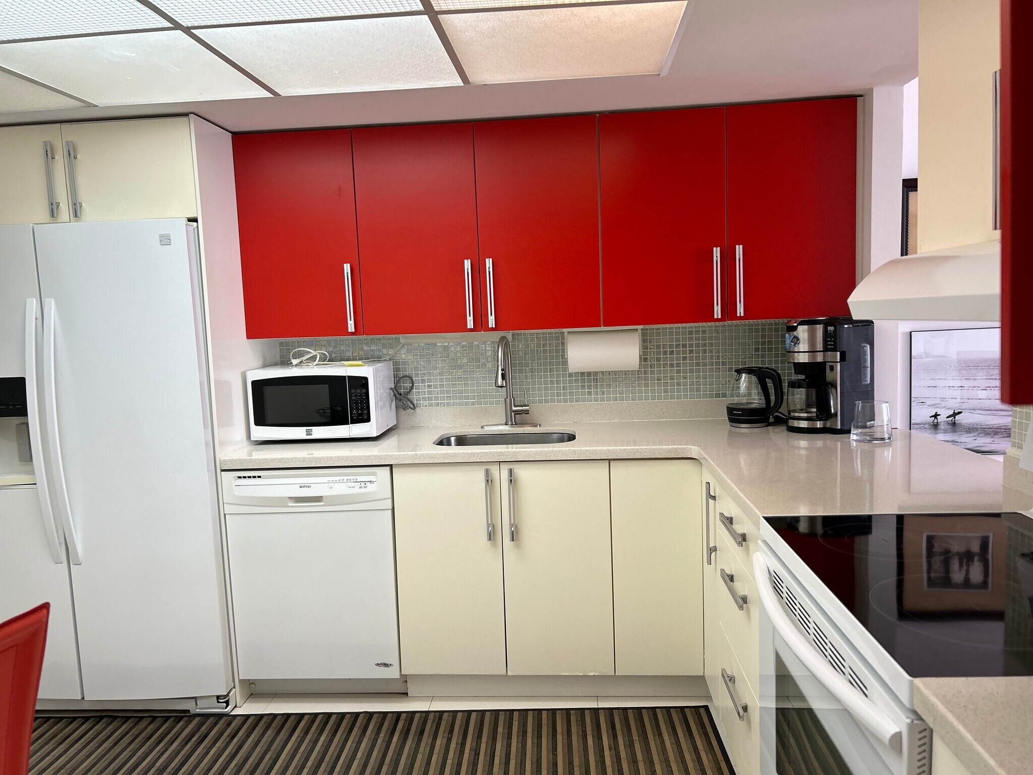 Building Photo - 1301 NE Miami Gardens Dr