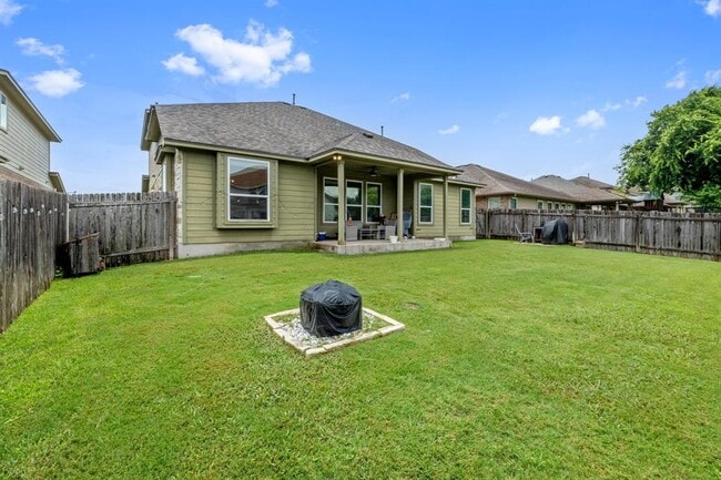 Building Photo - 137 Paul Azinger Dr