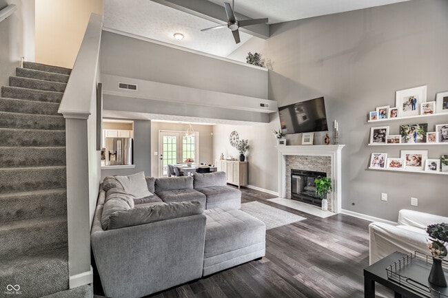 Building Photo - 9660 Overcrest Dr
