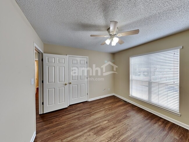 Building Photo - 4718 Vineyard Ct