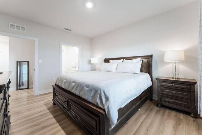 Building Photo - 12875 Mosaic Pk Wy
