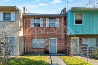Building Photo - 4543 Moncrief Rd W