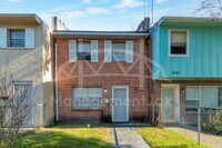 Building Photo - 4543 Moncrief Rd W