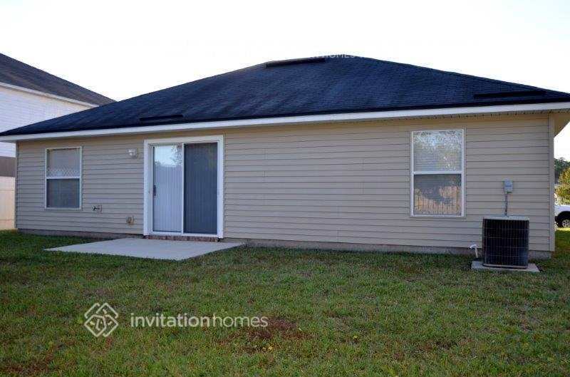Building Photo - 9294 Thunderbolt Dr