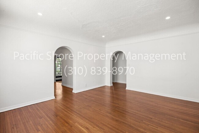 Building Photo - 107 N Mansfield Ave