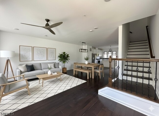 Building Photo - 2 Ambrosia Ct