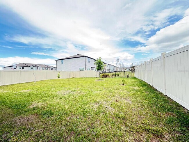 Building Photo - 413 Windy Willow Wy