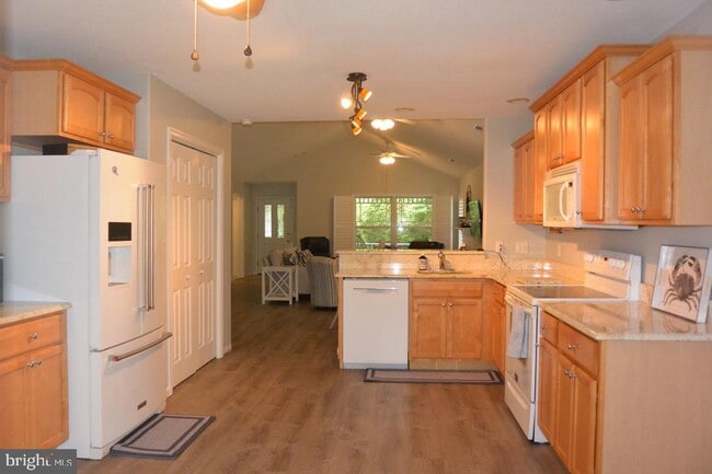 Building Photo - 33718 Chatham Way