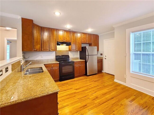 Building Photo - 140 Brook Cir SE