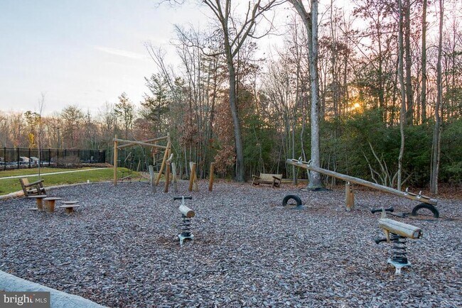 Building Photo - 7524 Calais Way