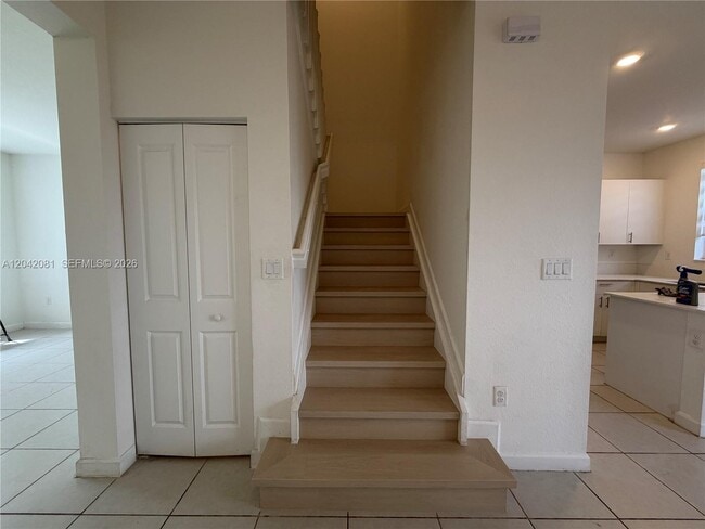 Building Photo - 2889 25rd