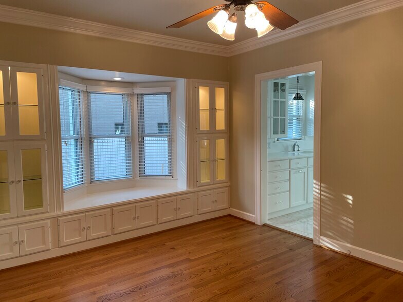 Dining Room - 1500 Preston Ave