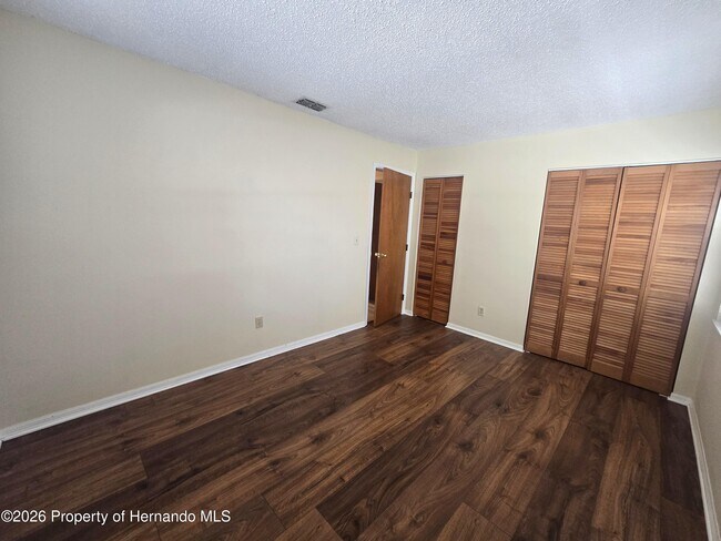 Building Photo - 13436 White Plains St