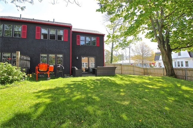 Building Photo - 55 Annandale Rd