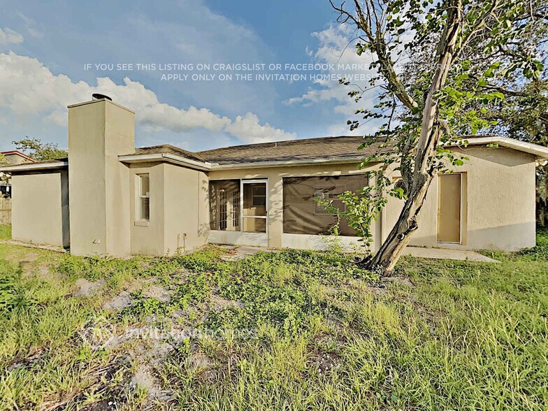 Building Photo - 4800 Miramar St