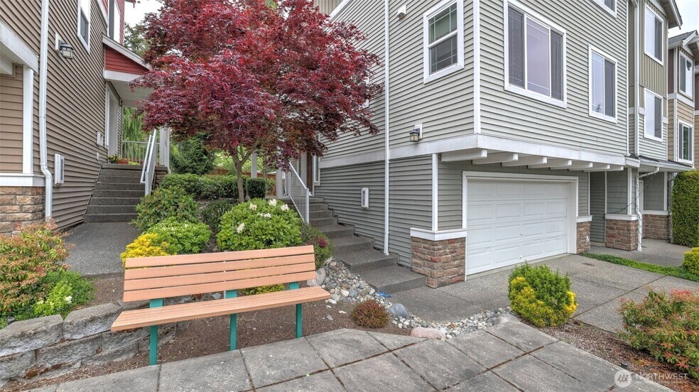 Building Photo - 15720 Manor Way