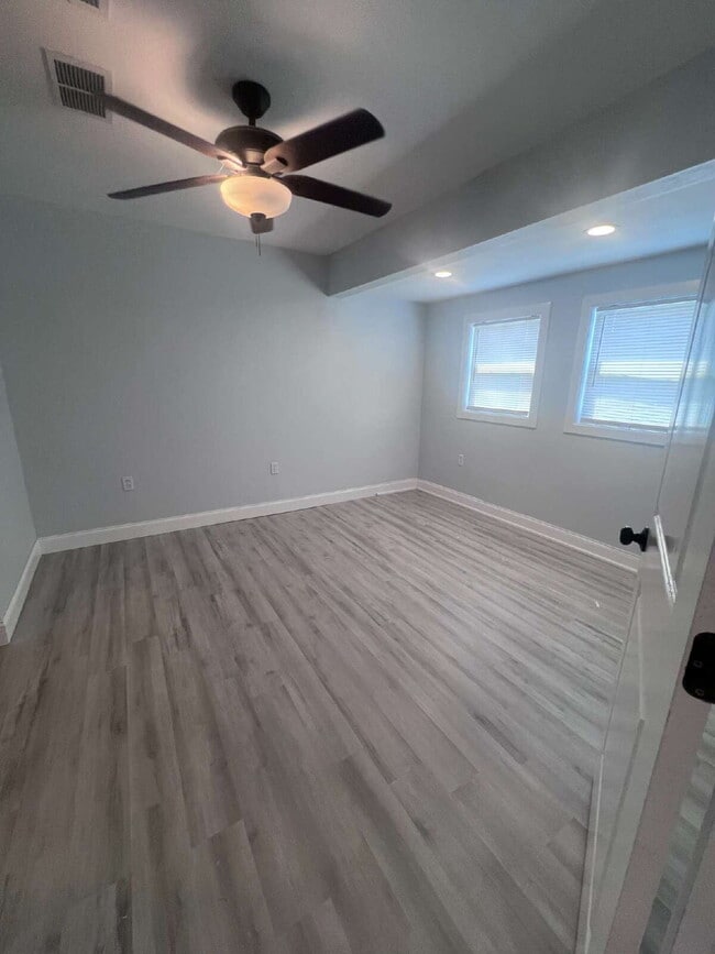 Building Photo - 19 Eglin St