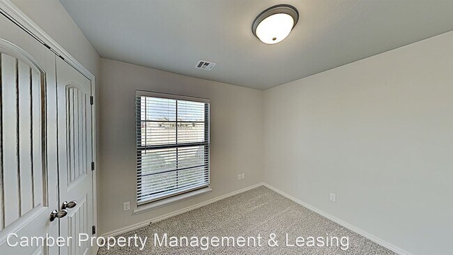 Building Photo - 4 br, 2 bath House - 2225 Cale Cove