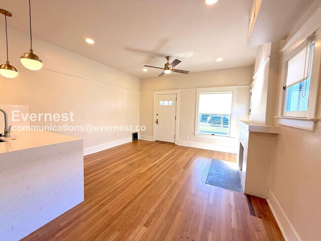 Building Photo - 412 W Roosevelt St