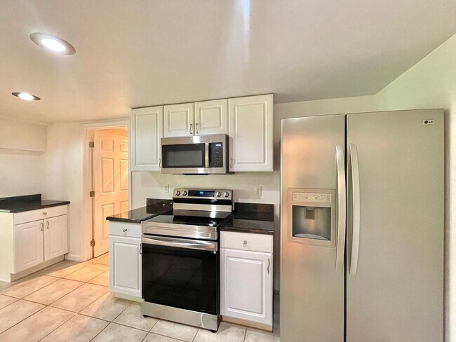 Building Photo - 14033 SE 185th Pl