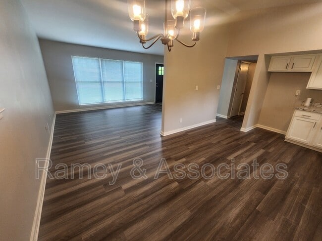 Building Photo - 13217 Forge Cir