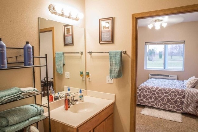 Interior Photo - Crown Point
