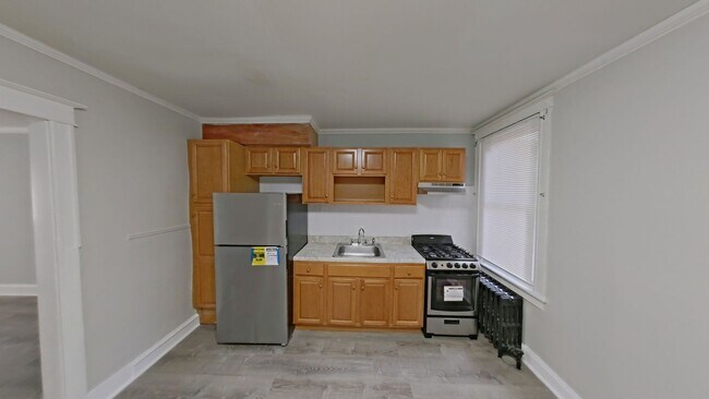 Building Photo - 6459 N 16th St