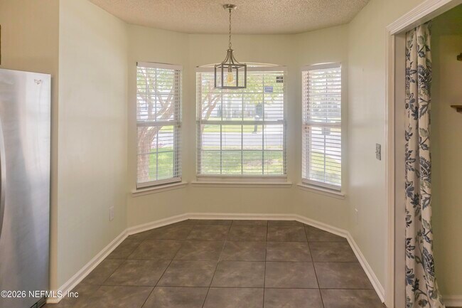 Building Photo - 1714 Ashmore Green Dr