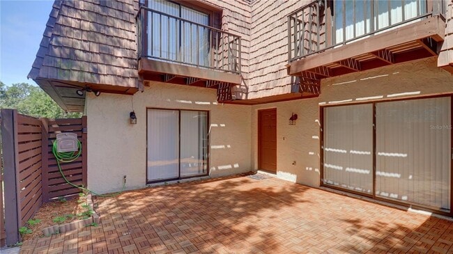 Building Photo - 15206 W Pond Woods Dr