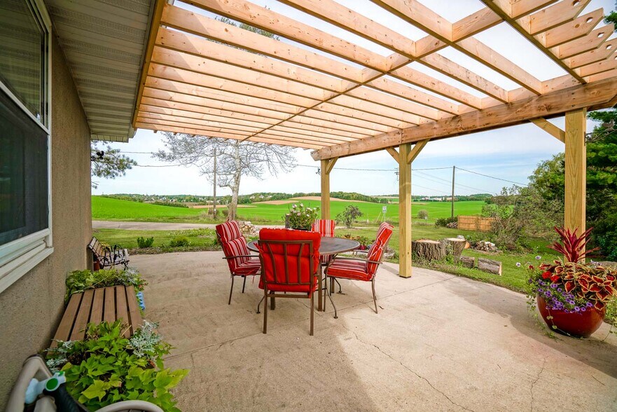 Enjoy beautiful western views for miles - 4688 Capitol View Rd