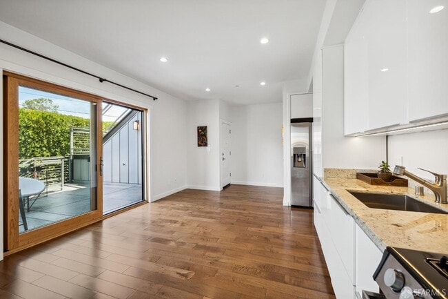 Building Photo - 316 Humboldt Rd