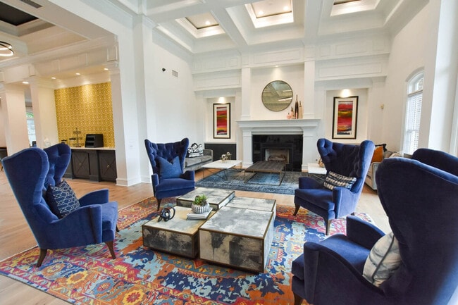 Building Photo - 706 Nottaway Ln