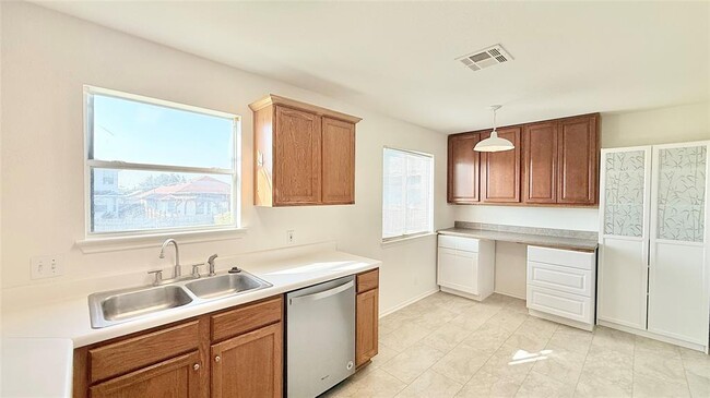 Building Photo - 15209 Mimebark Way