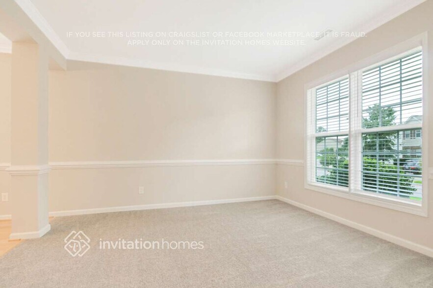 Building Photo - 2349 Lazy River Dr