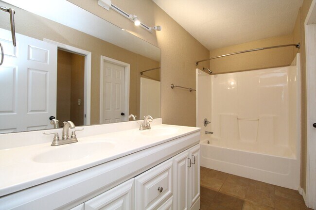 Building Photo - Pensacola 3BR Home Near NAS Pensacola with Split Floor Plan, Garage & Fenced Backyard