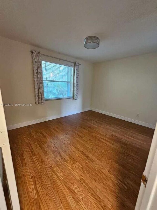 Building Photo - 2816 NW 99th Terrace