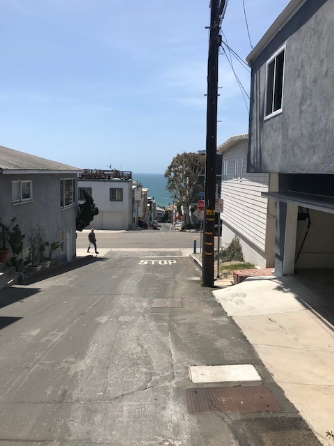 view from alley - 305 17th Plz