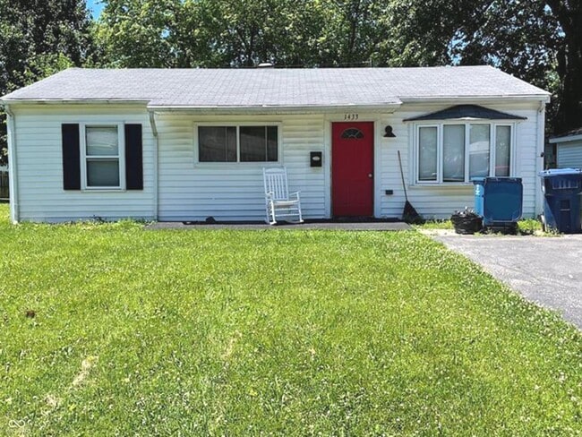 Primary Photo - 1433 Hillcrest Dr