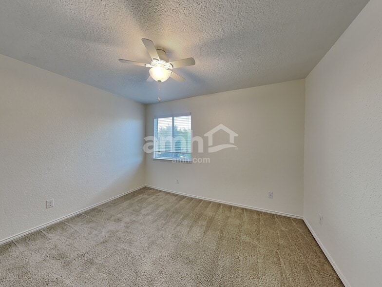 Building Photo - 12003 Allard Bluff