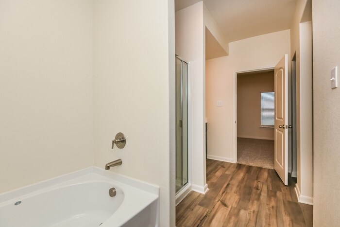 Building Photo - 10900 Gray Mare Dr