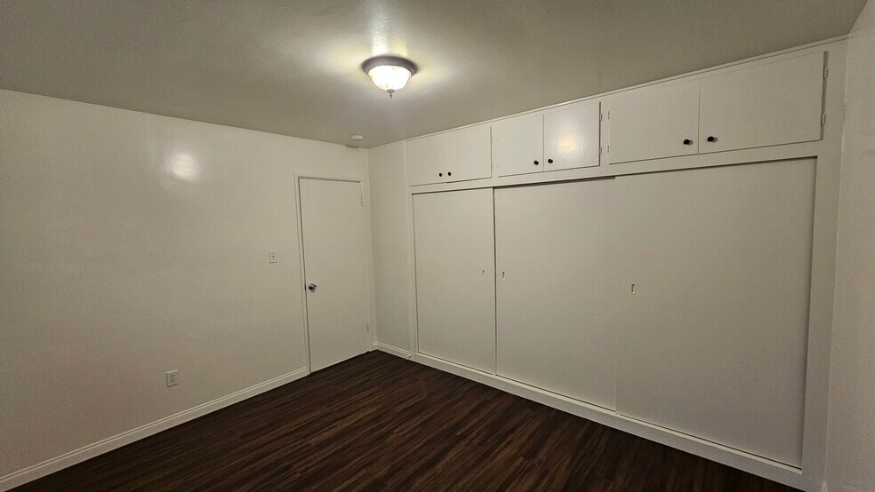 Building Photo - 12973 13th St