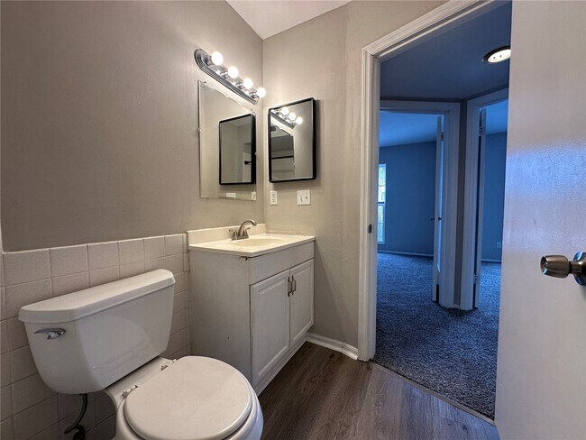 Building Photo - 420 Chapel Ridge Dr