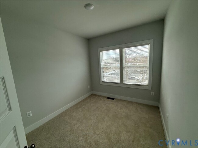 Building Photo - 10137 Blue Wing Ln