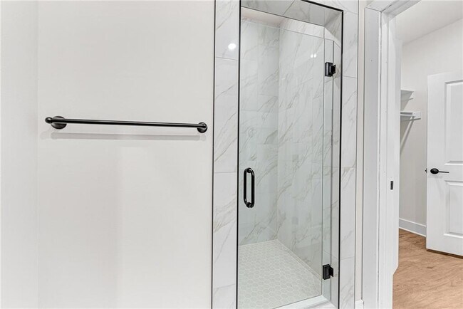 Building Photo - 1841 Utopia St