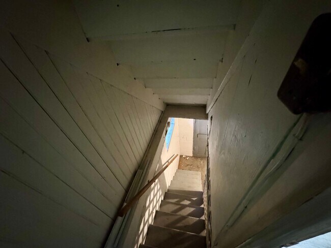 Building Photo - Spang Avenue