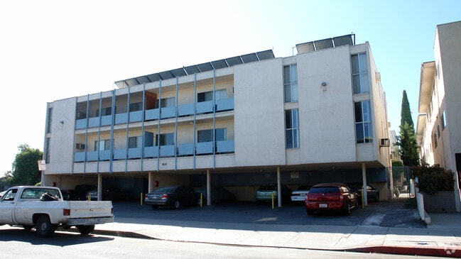Primary Photo - Tyrone Terrace