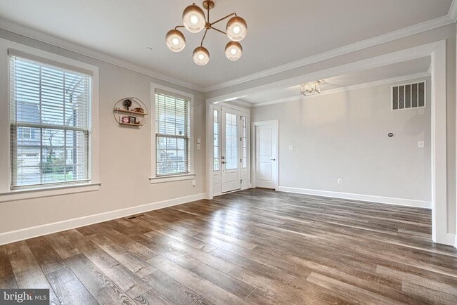 Building Photo - 7123 Starmount Ct