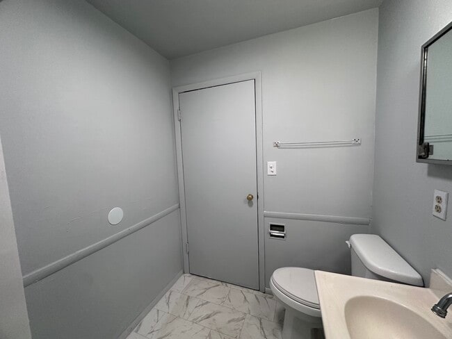 Building Photo - 101 Virginia-N