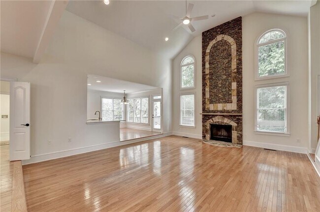 Building Photo - 10645 Honey Brook Cir