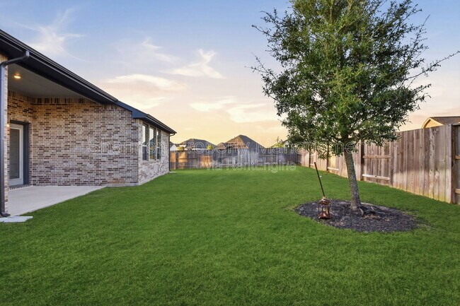 Building Photo - 9515 Willard Dr